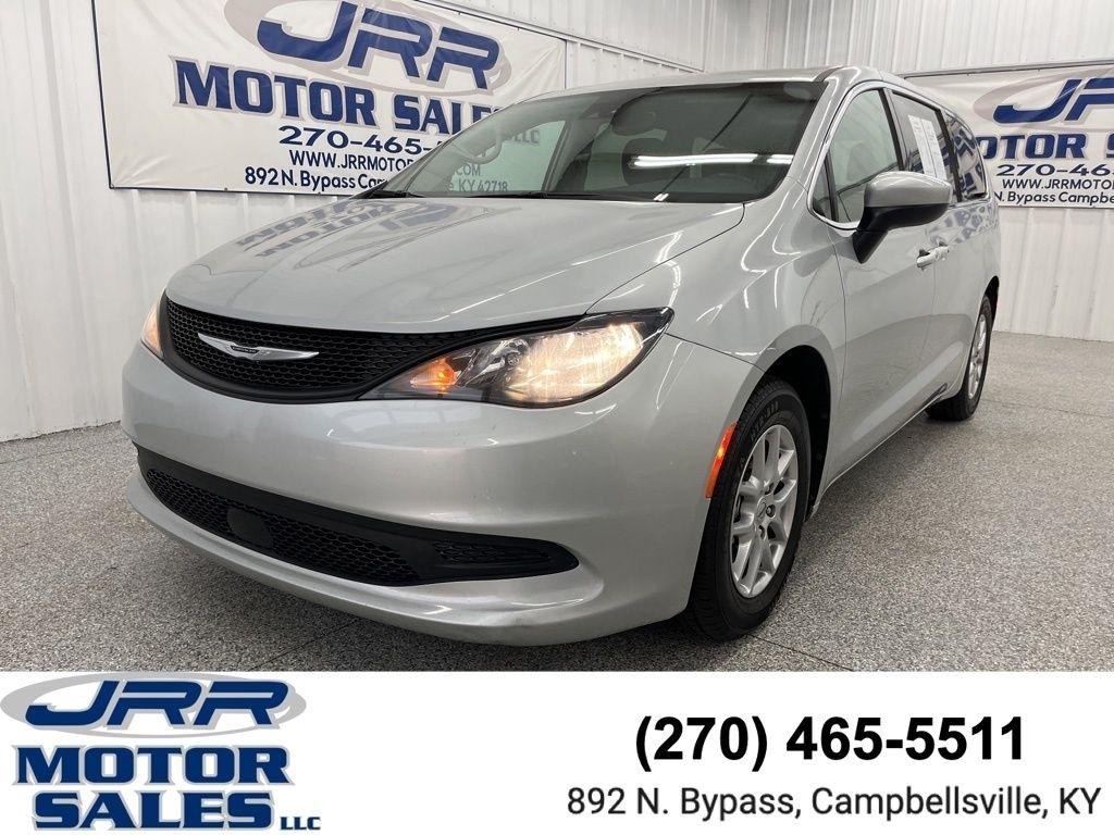 2023 Chrysler Voyager LX FWD