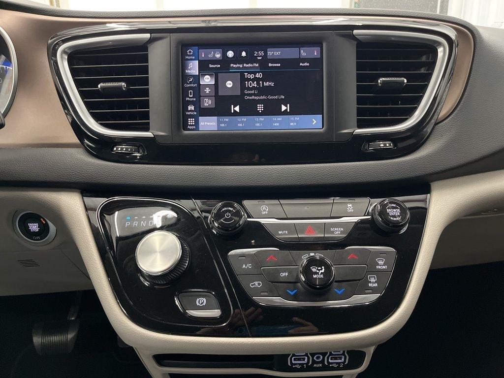 Chrysler Voyager LX FWD 2023