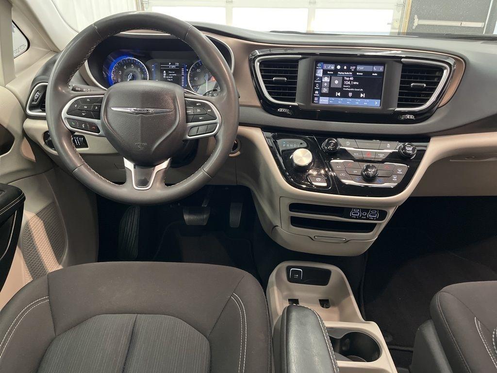 Chrysler Voyager LX FWD 2023