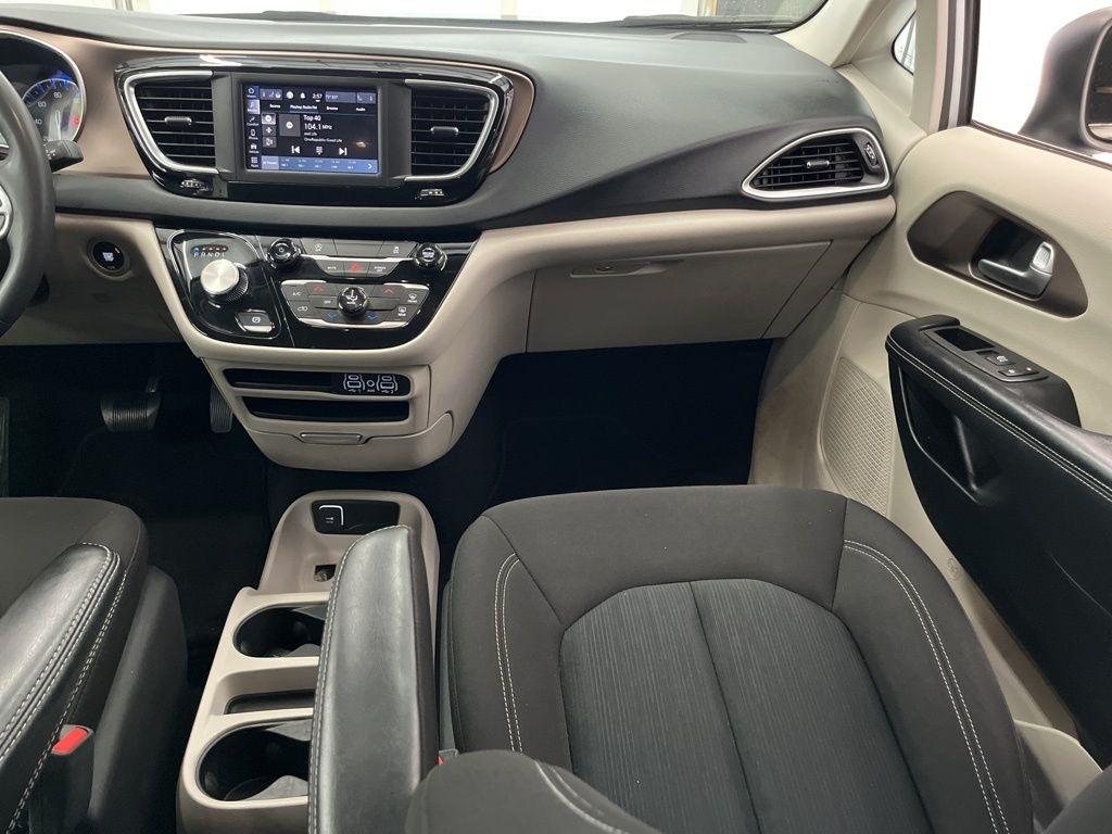 Chrysler Voyager LX FWD 2023