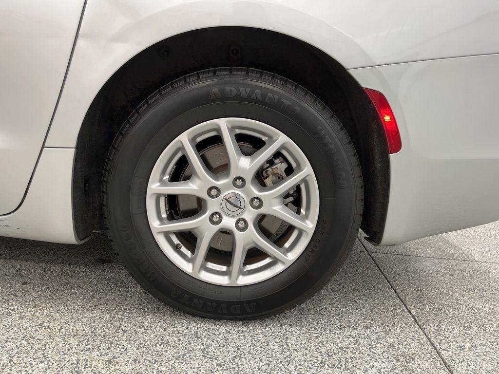 Chrysler Voyager LX FWD 2023