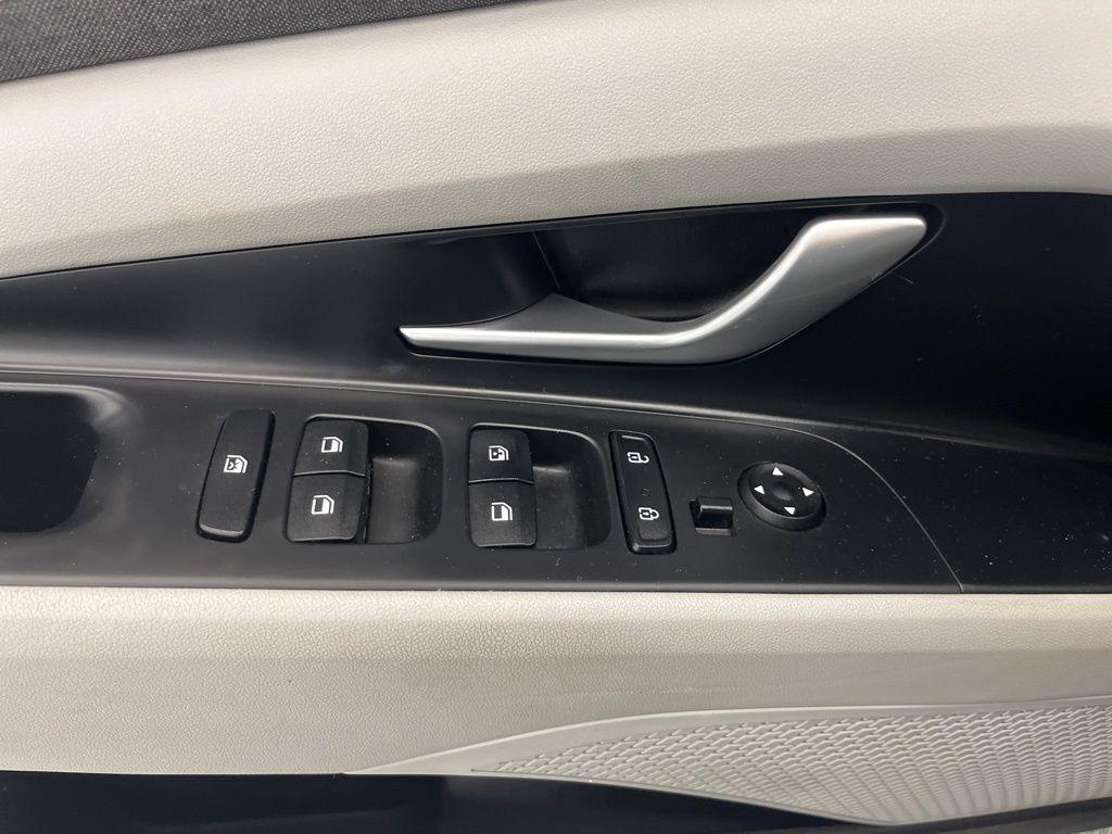 Hyundai Elantra Limited IVT 2023