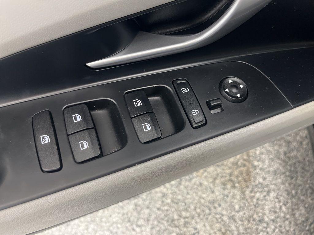 Hyundai Elantra Limited IVT 2023