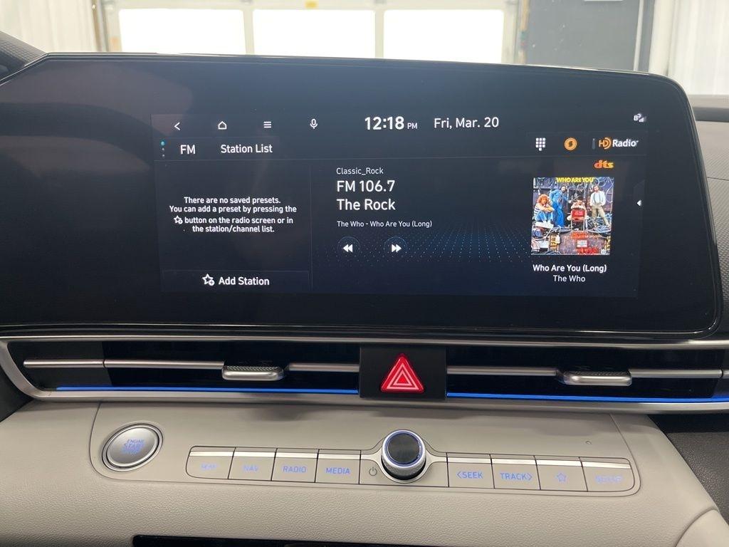 Hyundai Elantra Limited IVT 2023