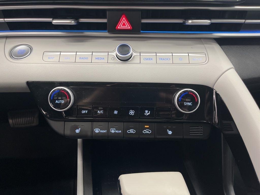 Hyundai Elantra Limited IVT 2023