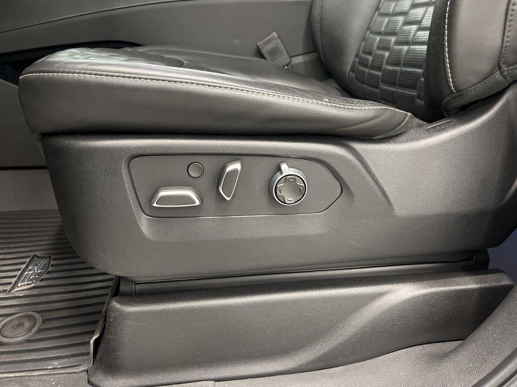 Cadillac Escalade AWD 4dr V-Series 2024