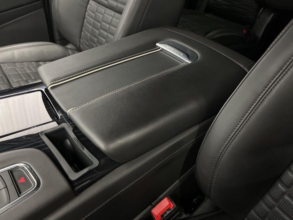 Cadillac Escalade AWD 4dr V-Series 2024