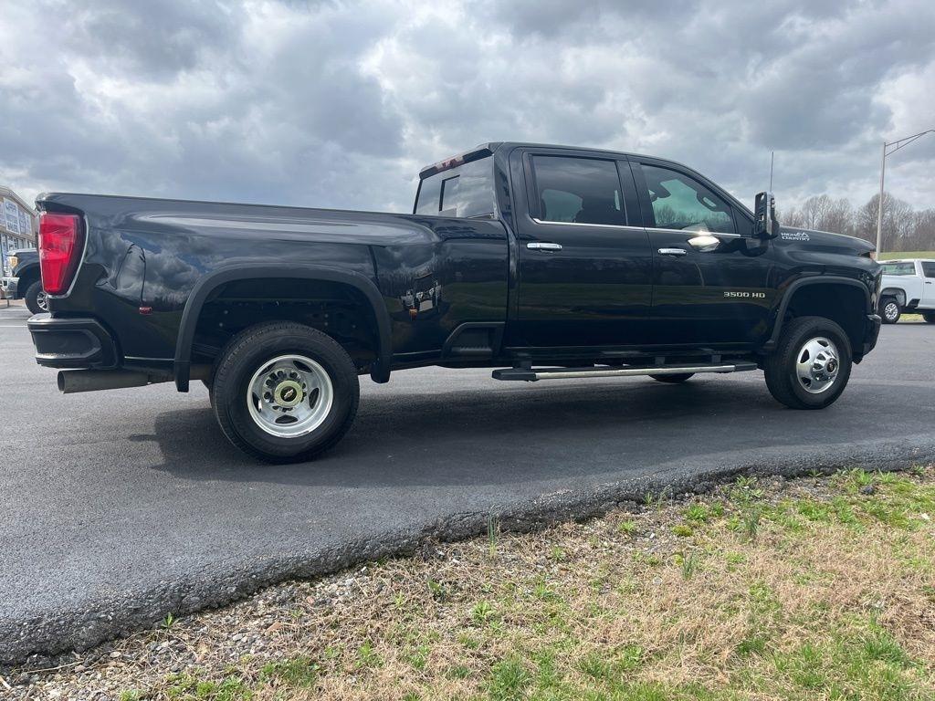 Chevrolet Silverado 3500HD 4WD Crew Cab 172" High Country 2023