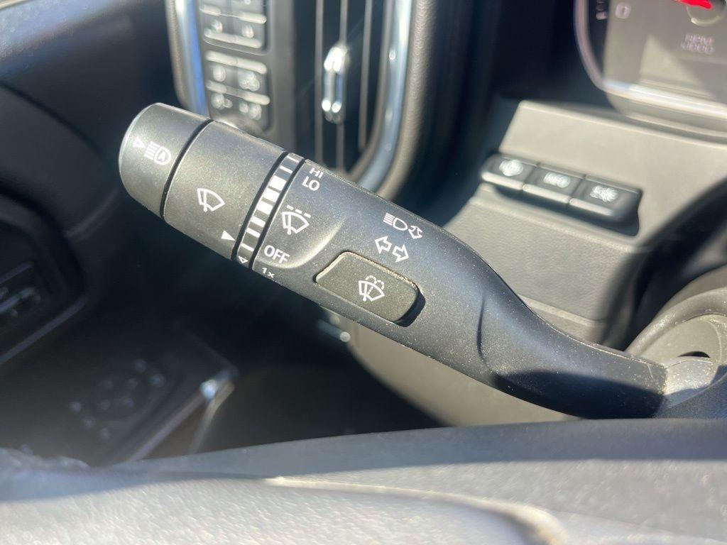 Chevrolet Silverado 3500HD 4WD Crew Cab 172" High Country 2023