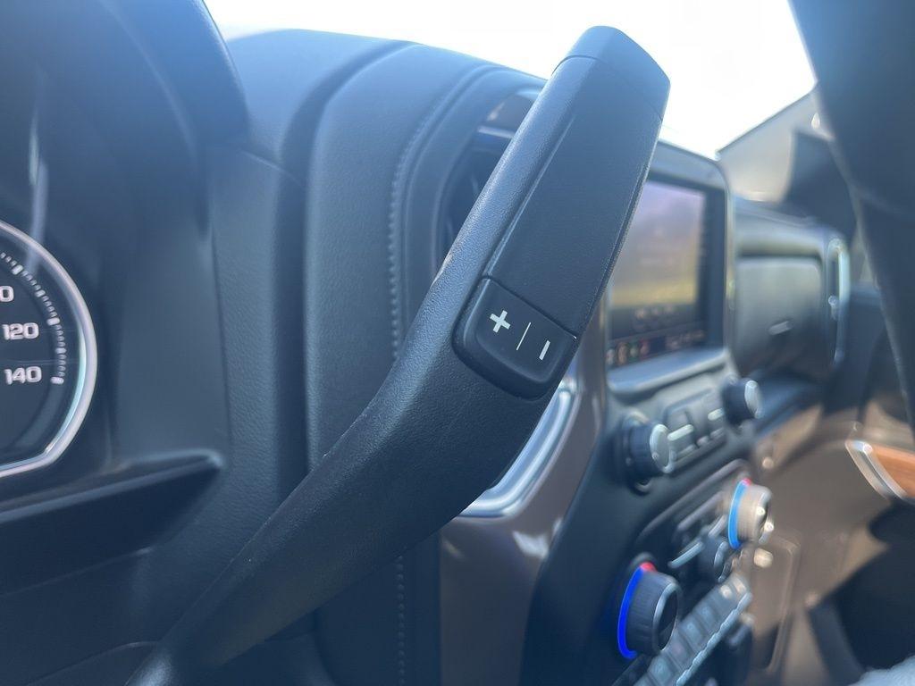 Chevrolet Silverado 3500HD 4WD Crew Cab 172" High Country 2023