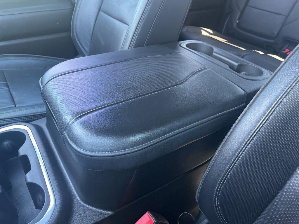 Chevrolet Silverado 3500HD 4WD Crew Cab 172" High Country 2023