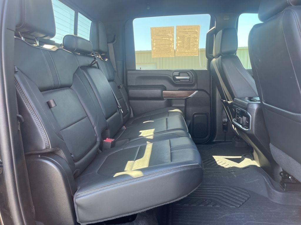 Chevrolet Silverado 3500HD 4WD Crew Cab 172" High Country 2023