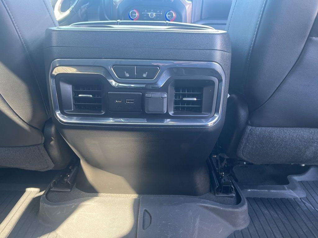 Chevrolet Silverado 3500HD 4WD Crew Cab 172" High Country 2023