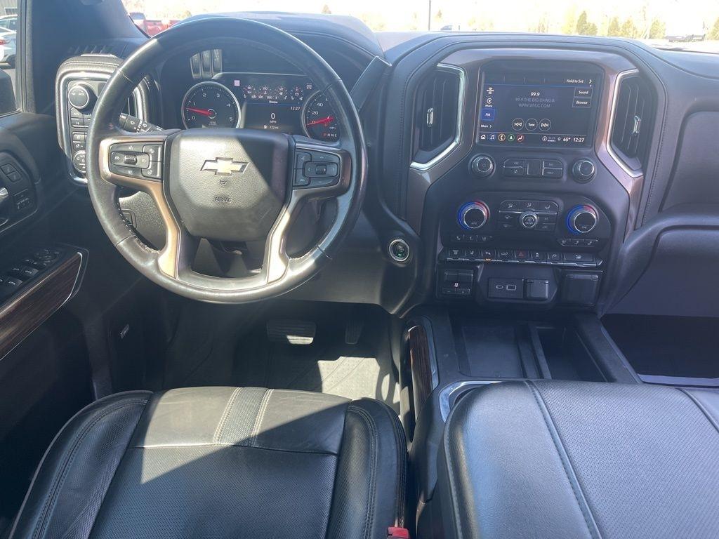 Chevrolet Silverado 3500HD 4WD Crew Cab 172" High Country 2023