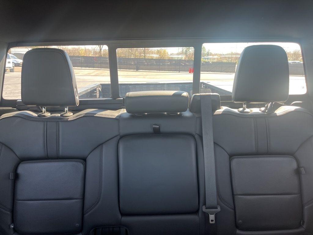 Chevrolet Silverado 3500HD 4WD Crew Cab 172" High Country 2023