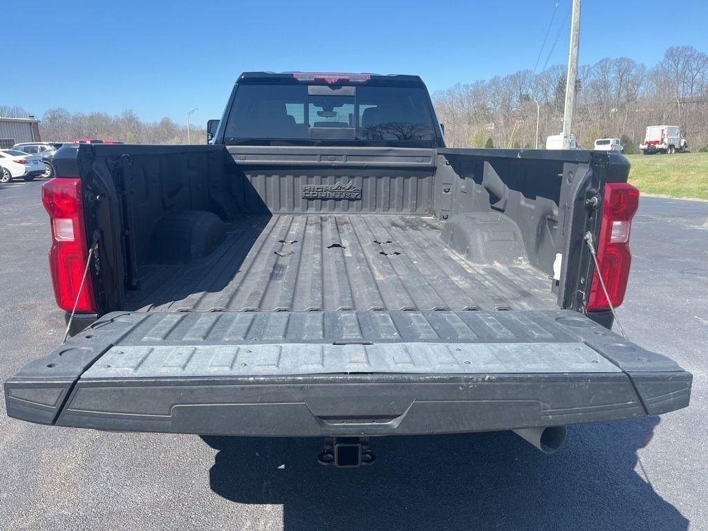 Chevrolet Silverado 3500HD 4WD Crew Cab 172" High Country 2023