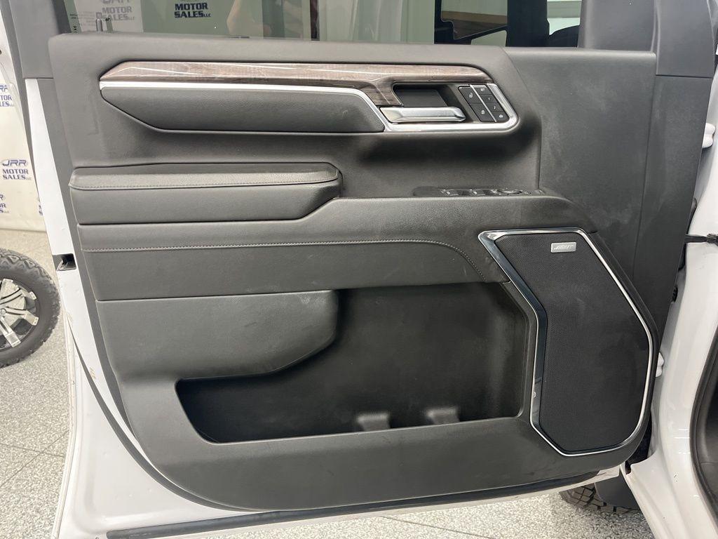 Chevrolet Silverado 2500HD 4WD Crew Cab 159" LTZ 2024