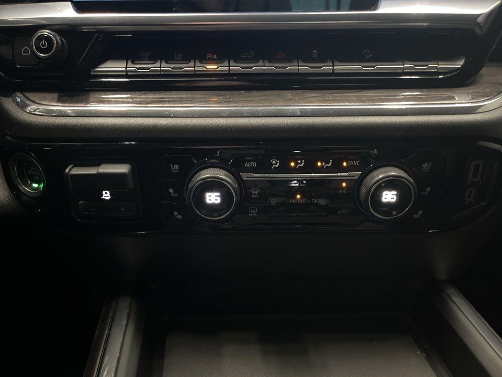 Chevrolet Silverado 2500HD 4WD Crew Cab 159" LTZ 2024