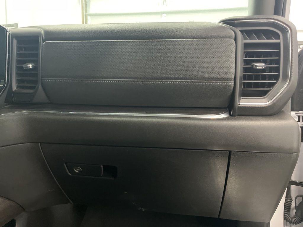 Chevrolet Silverado 2500HD 4WD Crew Cab 159" LTZ 2024