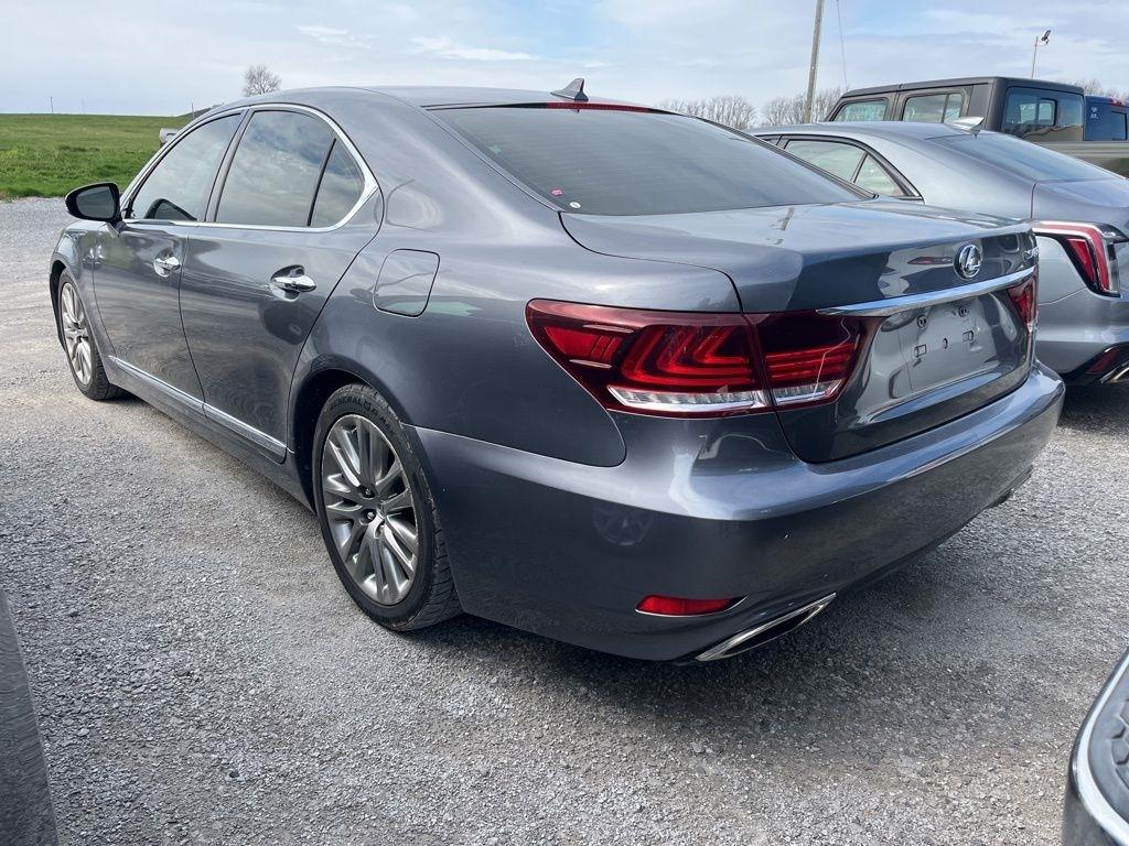 Lexus LS 460 4dr Sdn RWD 2013