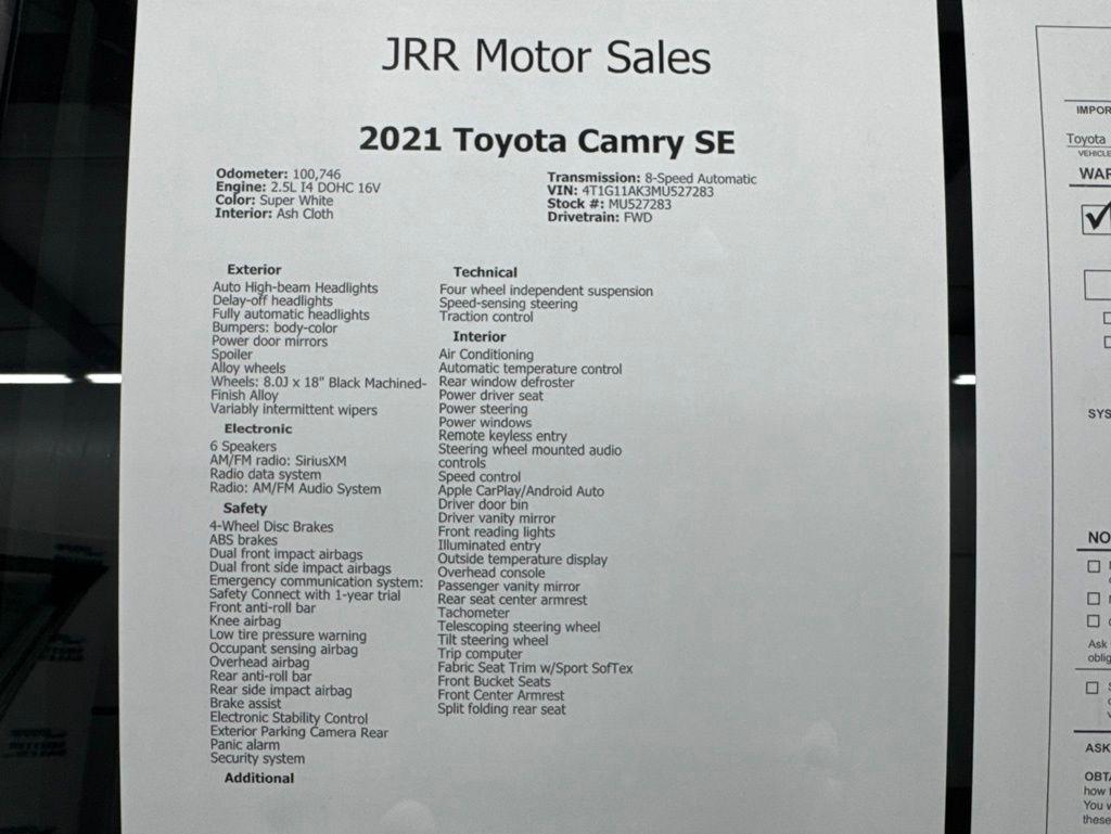 Toyota Camry SE Auto (Natl) 2021