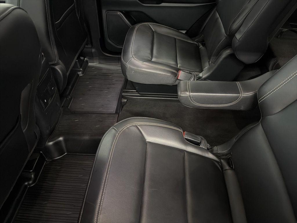 Ford Explorer XLT 4WD 2023