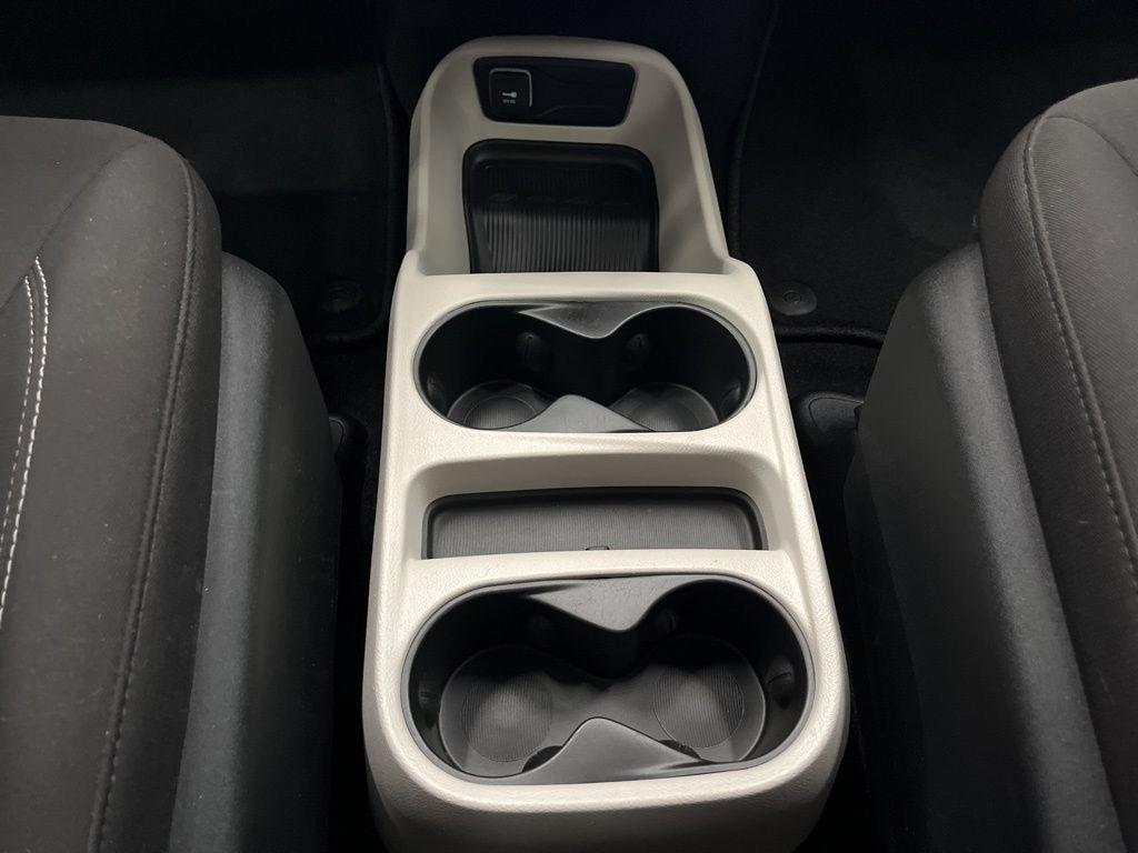 Chrysler Voyager LX FWD 2022