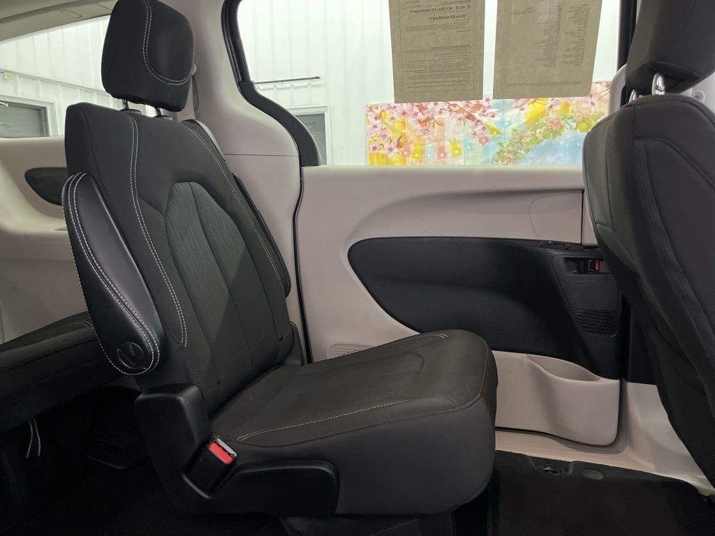 Chrysler Voyager LX FWD 2022