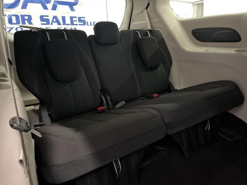 Chrysler Voyager LX FWD 2022