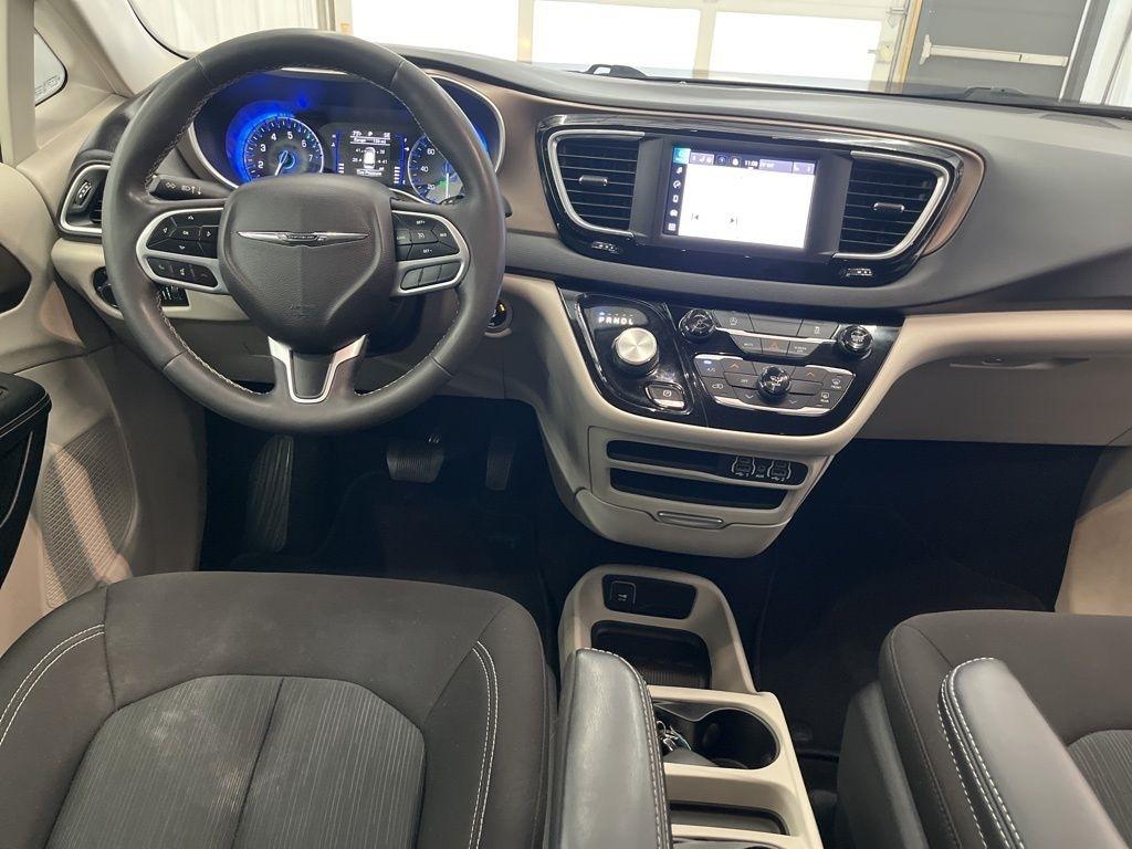 Chrysler Voyager LX FWD 2022