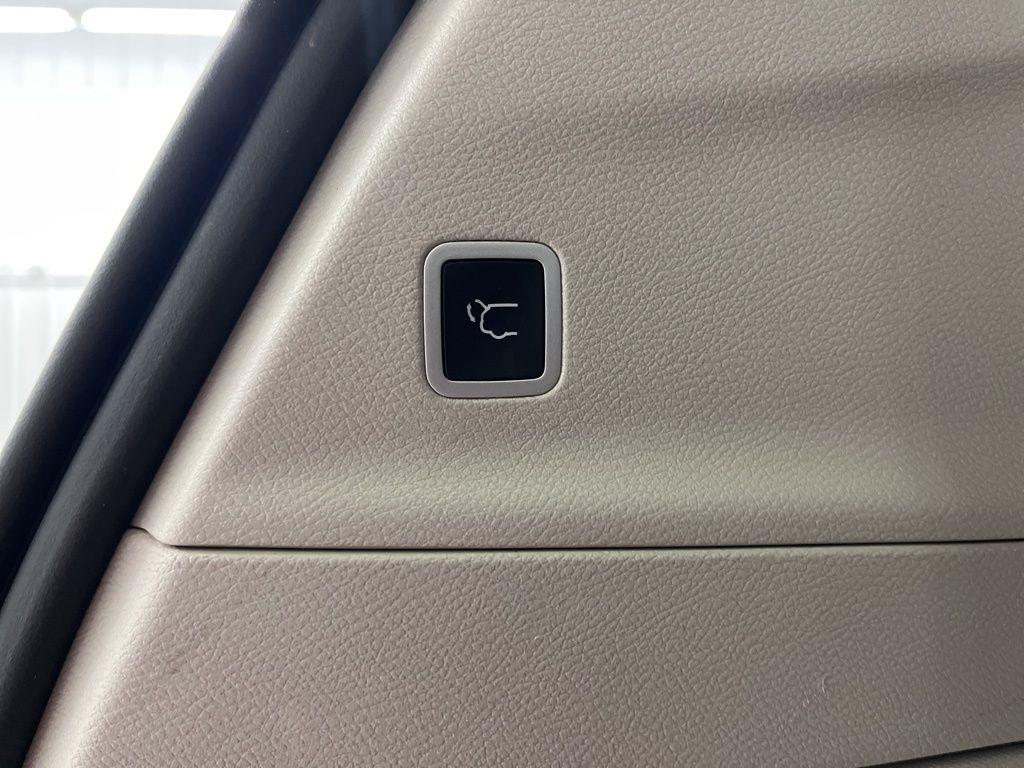 Chrysler Voyager LX FWD 2022