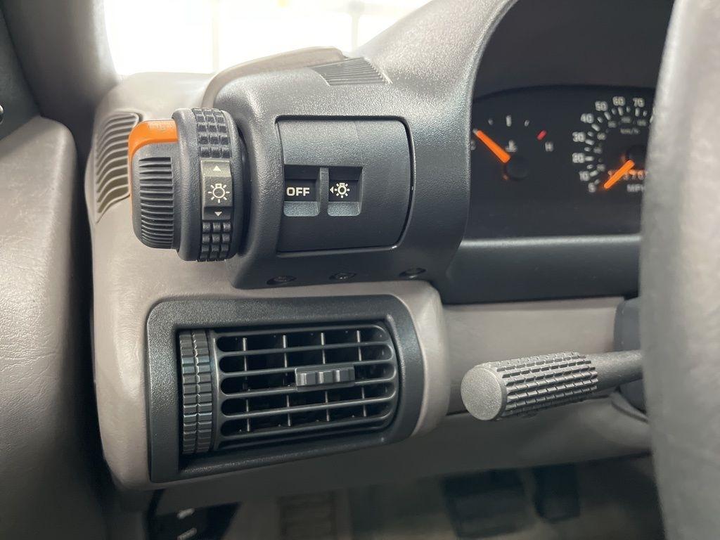 Chevrolet Beretta 2dr Cpe 1996