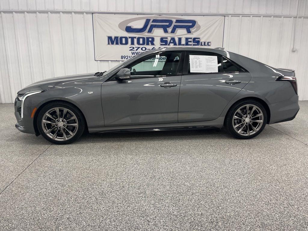 Cadillac CT4 4dr Sdn Sport 2020