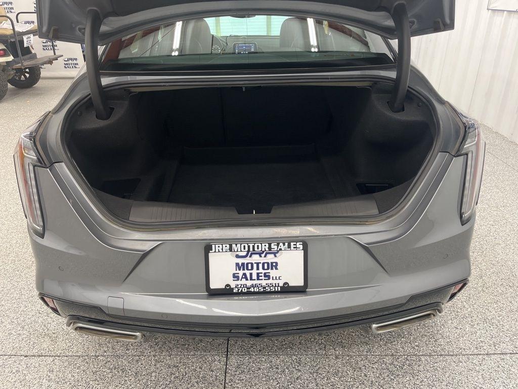 Cadillac CT4 4dr Sdn Sport 2020