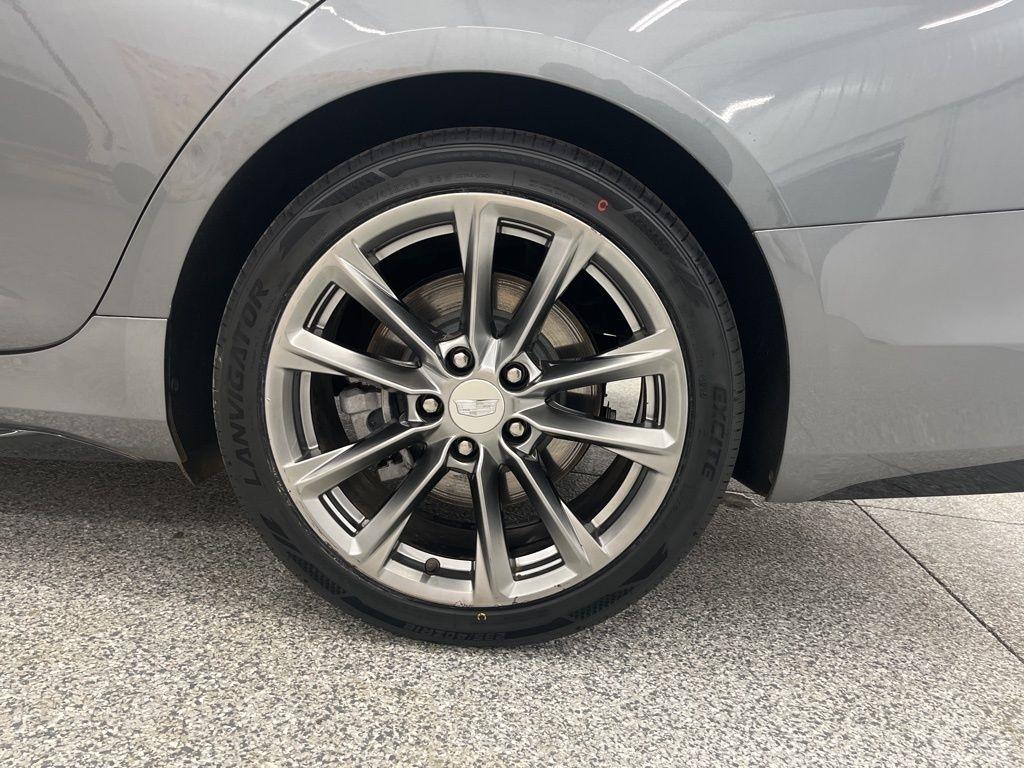 Cadillac CT4 4dr Sdn Sport 2020