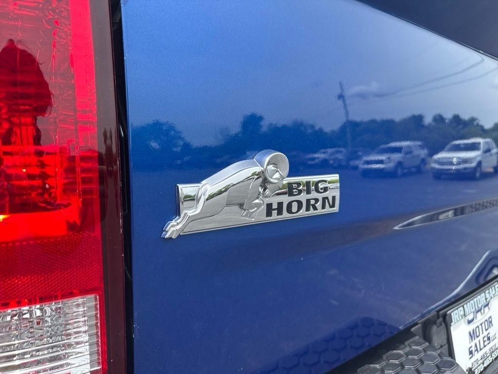 RAM 1500 Big Horn 4x4 Crew Cab 5'7" Box 2017