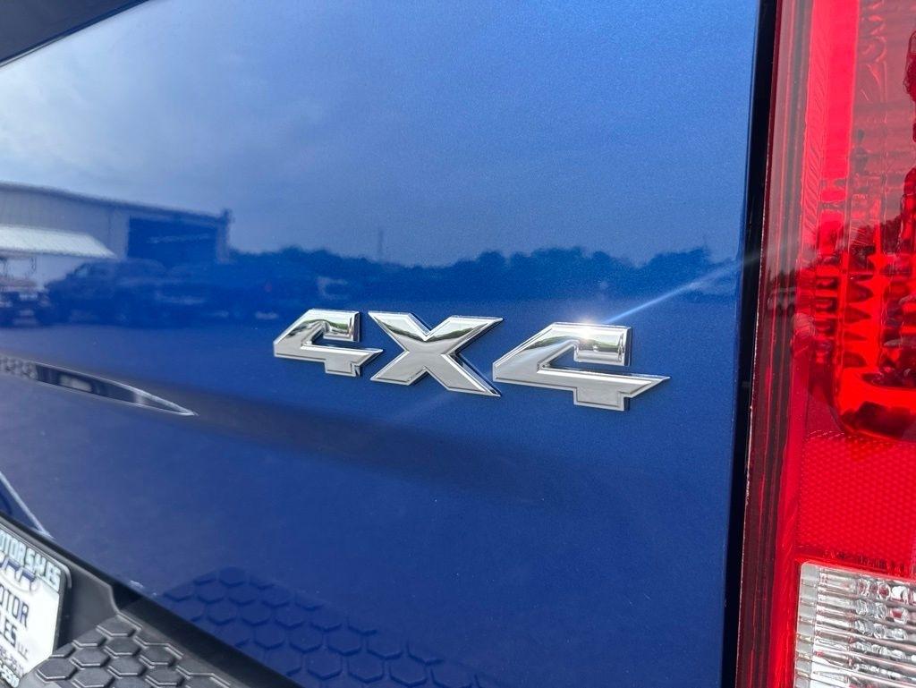 RAM 1500 Big Horn 4x4 Crew Cab 5'7" Box 2017