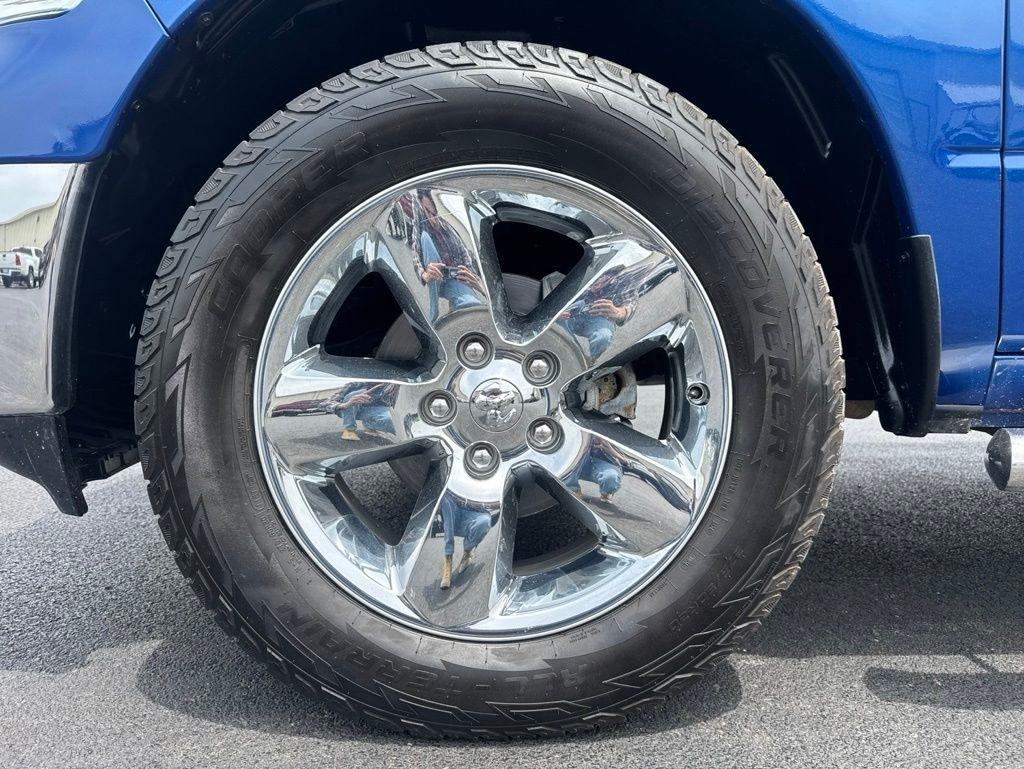 RAM 1500 Big Horn 4x4 Crew Cab 5'7" Box 2017