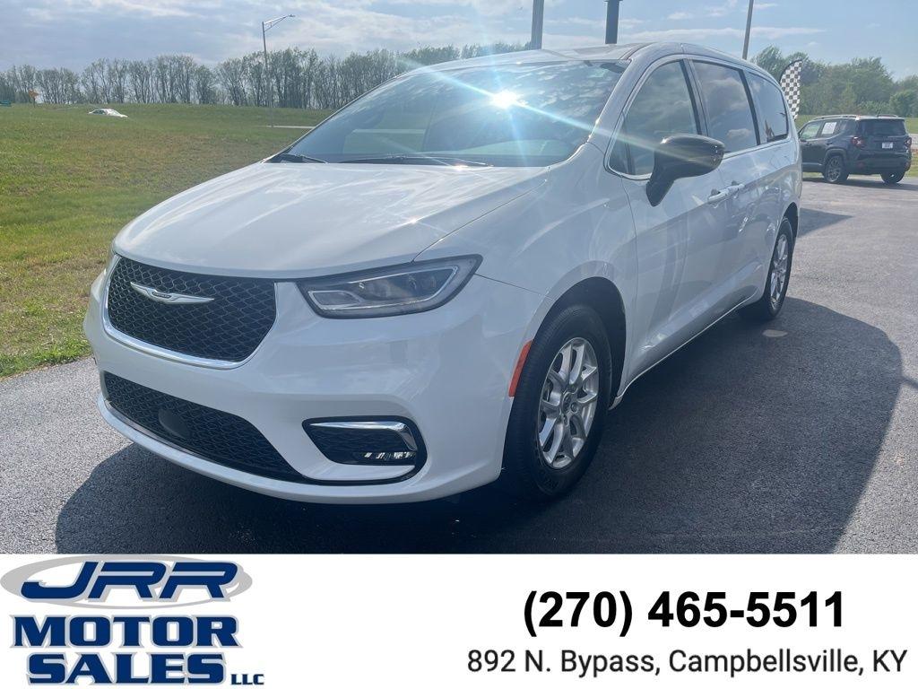 2025 Chrysler Pacifica Select FWD