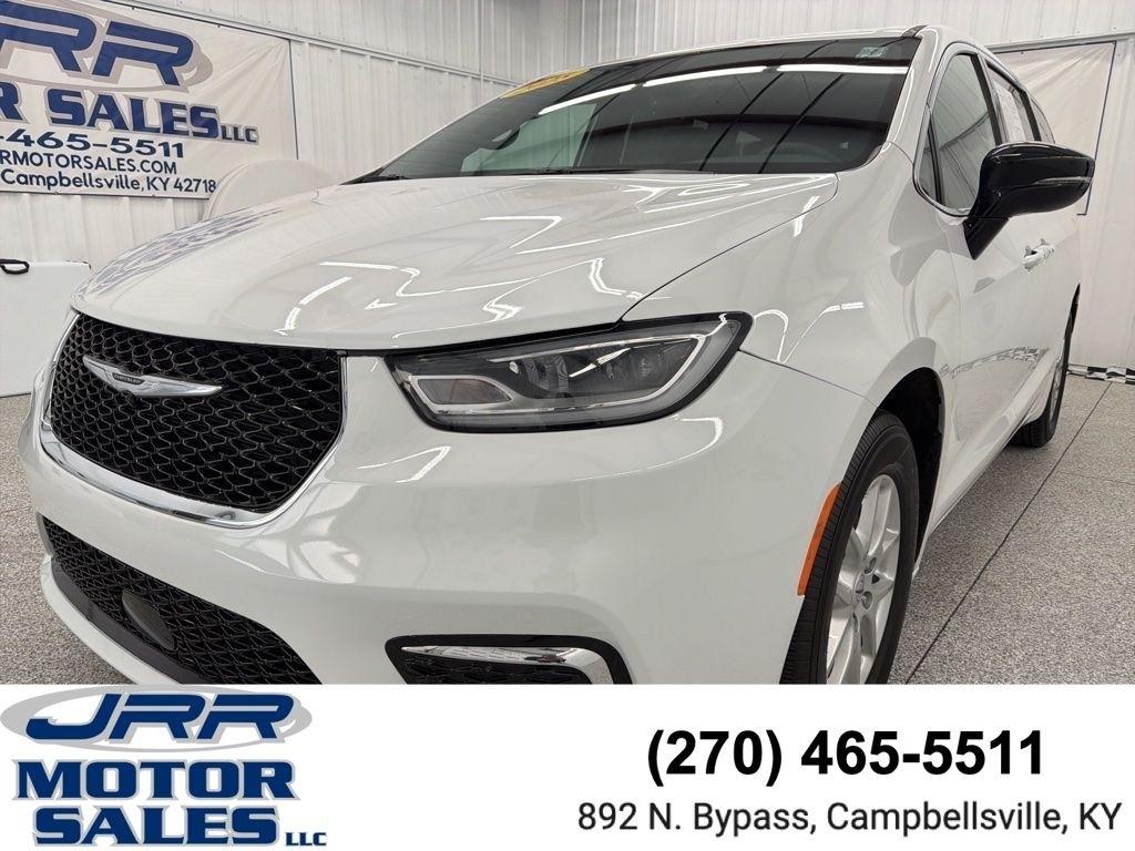 2025 Chrysler Pacifica Select FWD