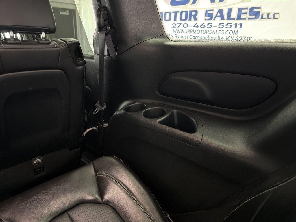 Chrysler Pacifica Select FWD 2025