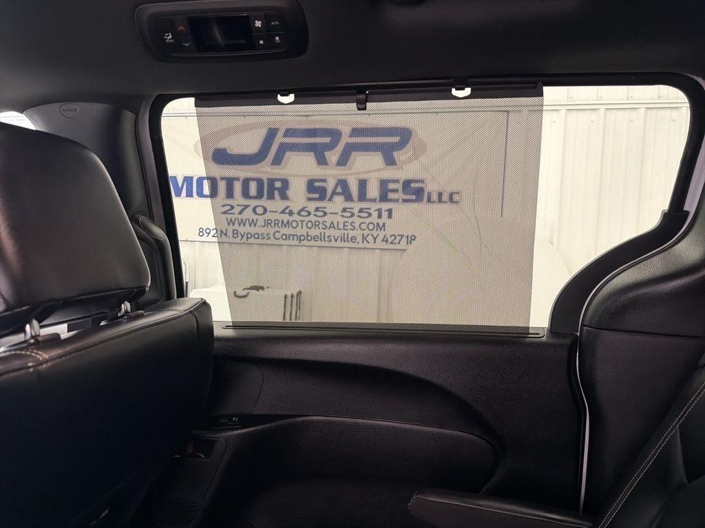 Chrysler Pacifica Select FWD 2025