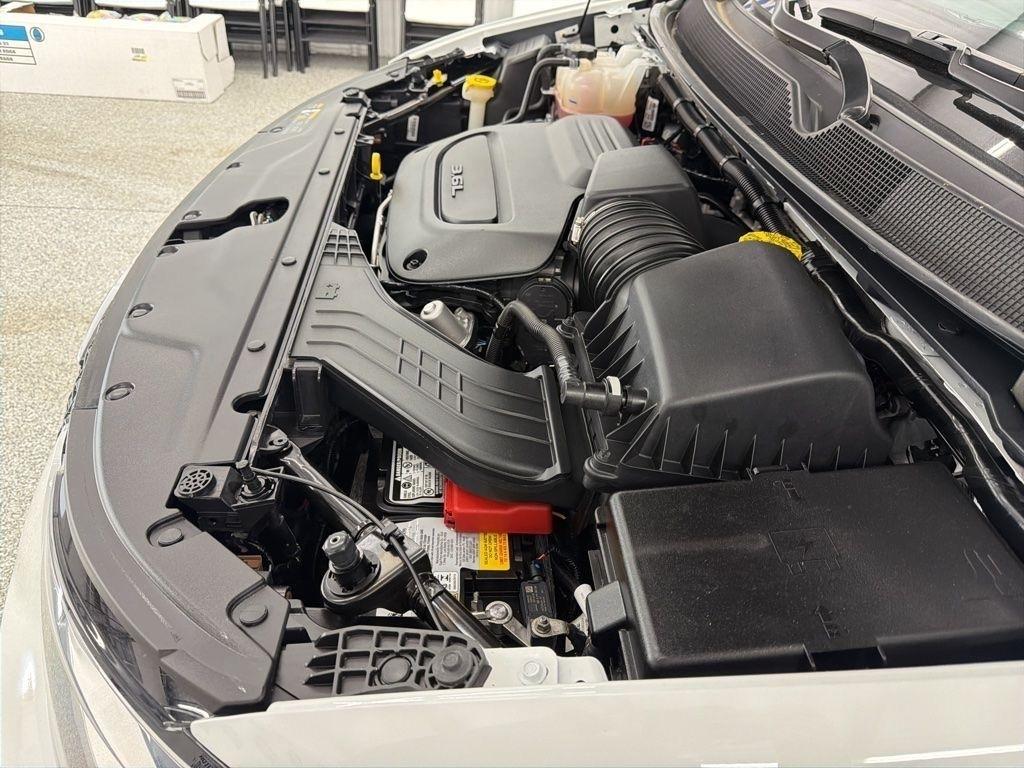 Chrysler Pacifica Select FWD 2025