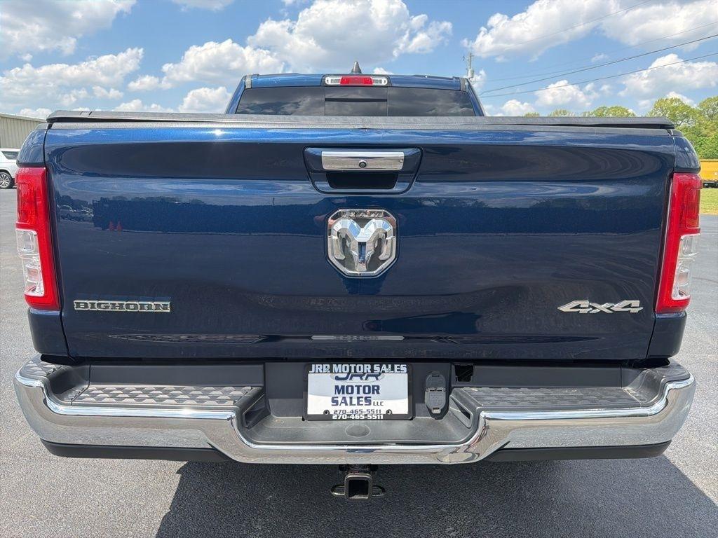 RAM 1500 Big Horn 4x4 Crew Cab 5'7" Box 2020