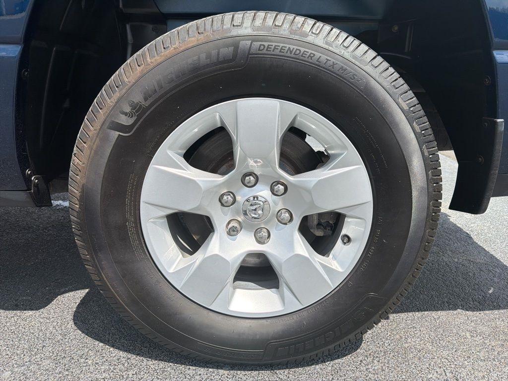 RAM 1500 Big Horn 4x4 Crew Cab 5'7" Box 2020