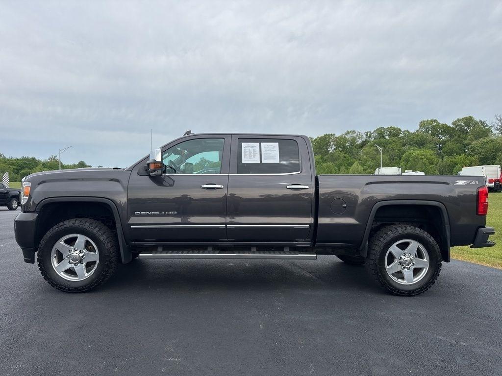 GMC Sierra 2500HD available WiFi 4WD Crew Cab 153.7" Denali 2015