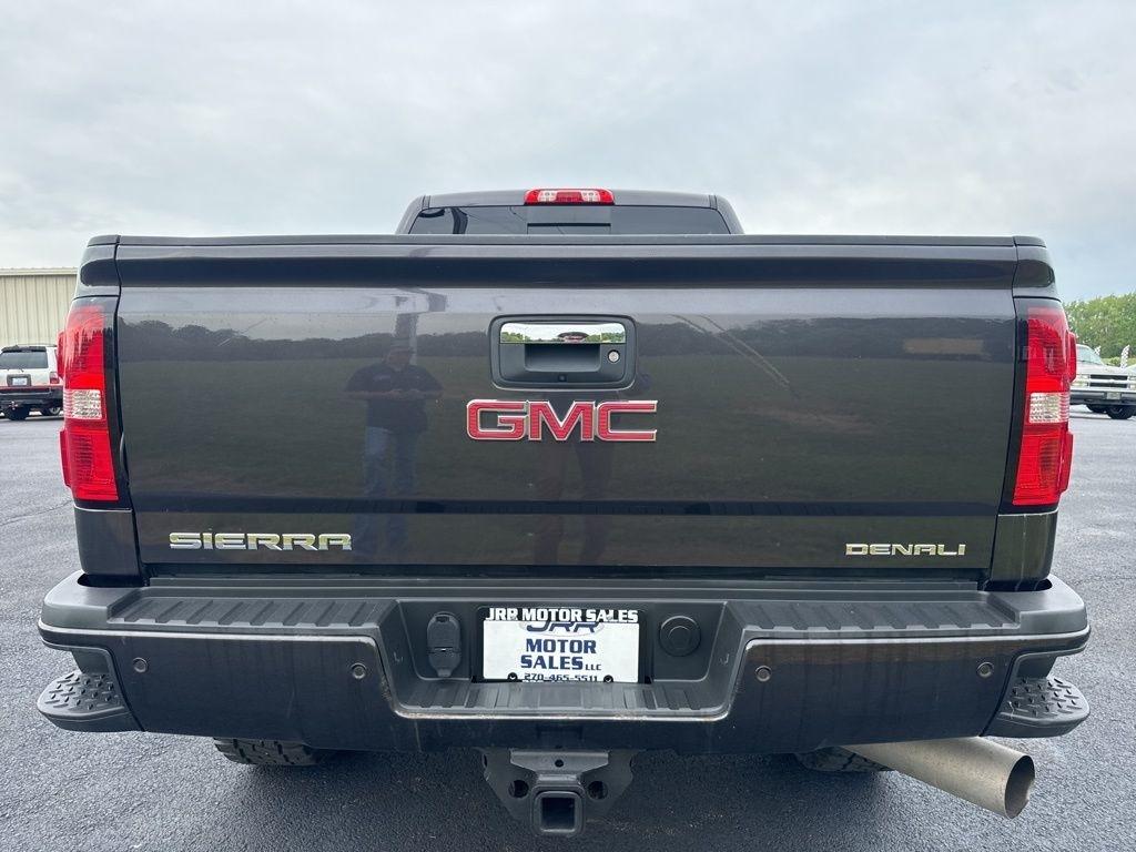 GMC Sierra 2500HD available WiFi 4WD Crew Cab 153.7" Denali 2015