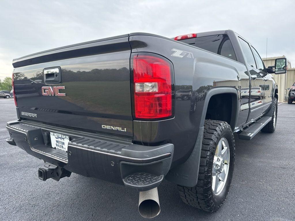 GMC Sierra 2500HD available WiFi 4WD Crew Cab 153.7" Denali 2015