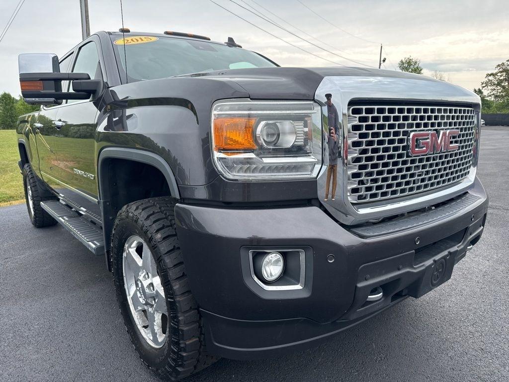 GMC Sierra 2500HD available WiFi 4WD Crew Cab 153.7" Denali 2015