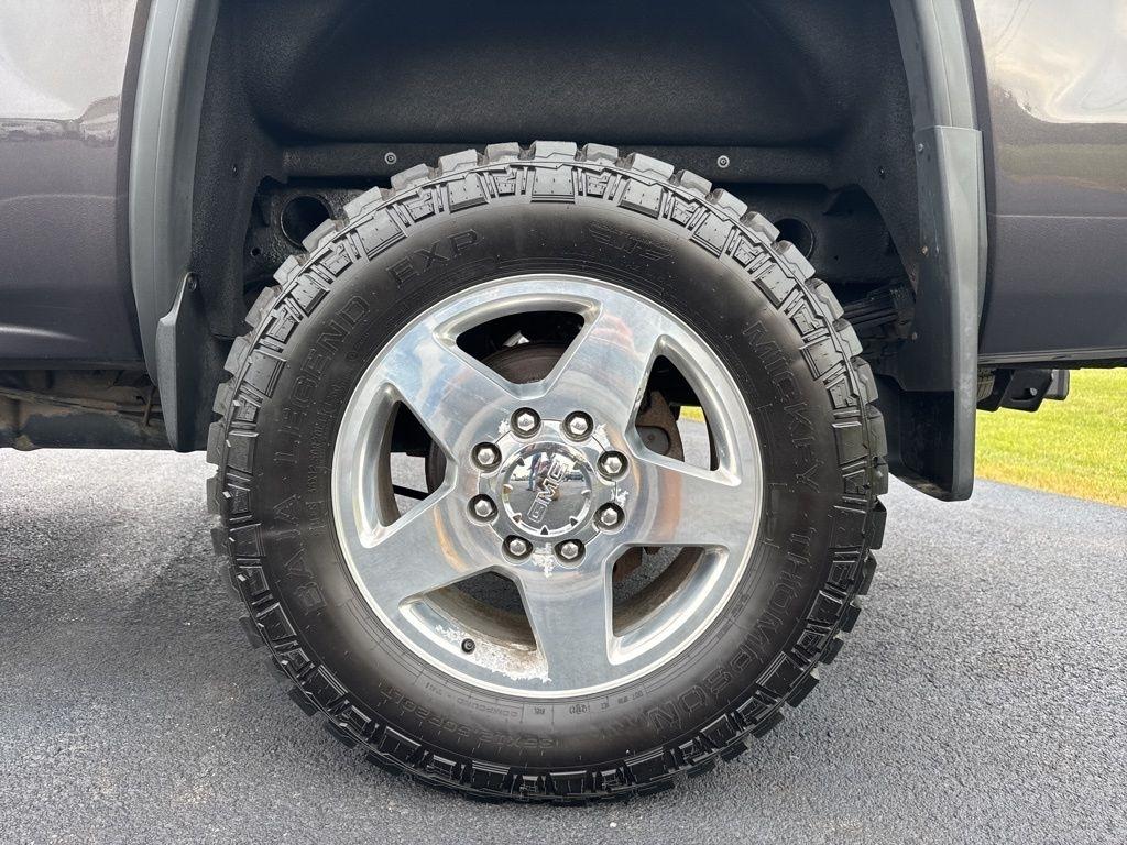 GMC Sierra 2500HD available WiFi 4WD Crew Cab 153.7" Denali 2015